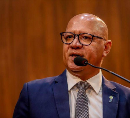 Franzé exonera mais de 3.500 cargos comissionados na Assembleia Legislativa