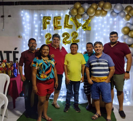 Rádio Vanguarda Educativa FM realiza festa de confraternização