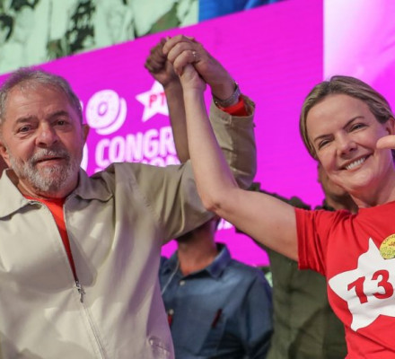 Em reunião tensa, PT muda estatuto e libera reeleição sem limites