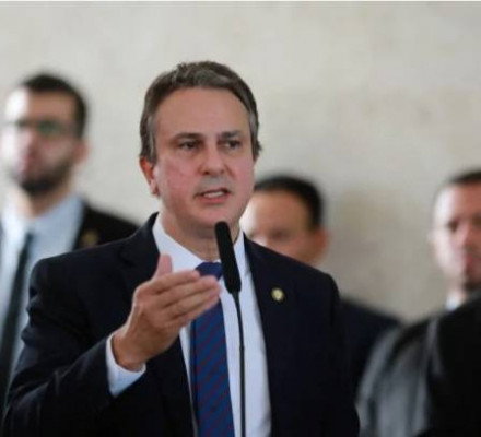 Governo Federal põe fim no programa de escolas cívico-militares